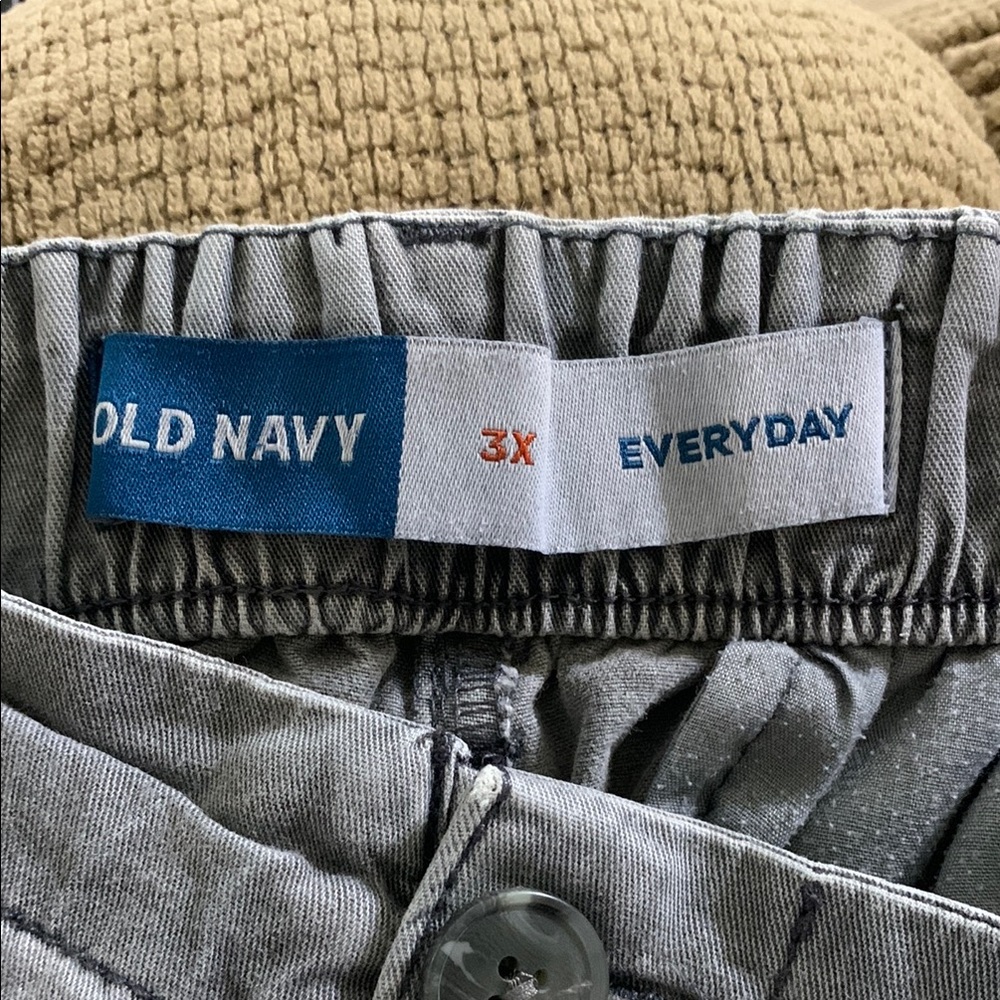 Old Navy Pull On Shorts - Picture 3 of 5